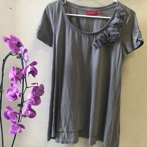 Gray T-shirt with flower embellishment